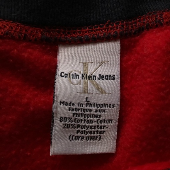 Calvin Klein Red mini skirt - Picture 3 of 3